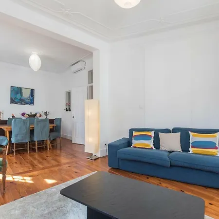 Lovelystay - Peaceful Living - Heart Of The アパート