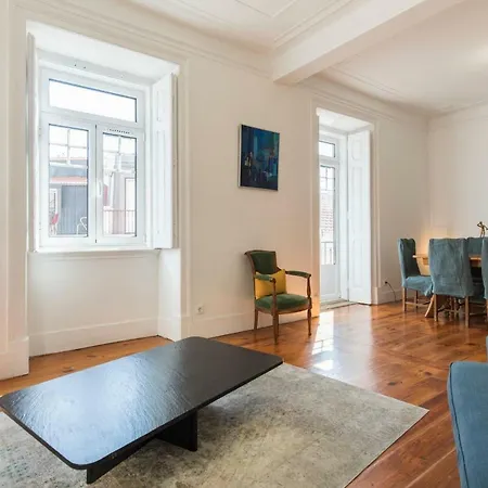 アパート Lovelystay - Peaceful Living - Heart Of The リスボン