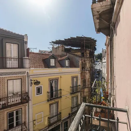 Lovelystay - Peaceful Living - Heart Of The アパート *