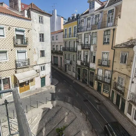 Lovelystay - Peaceful Living - Heart Of The アパート *