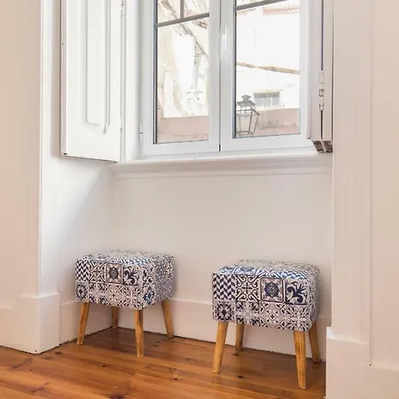 アパート Lovelystay - Peaceful Living - Heart Of The リスボン