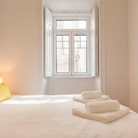Lovelystay - Peaceful Living - Heart Of The リスボン