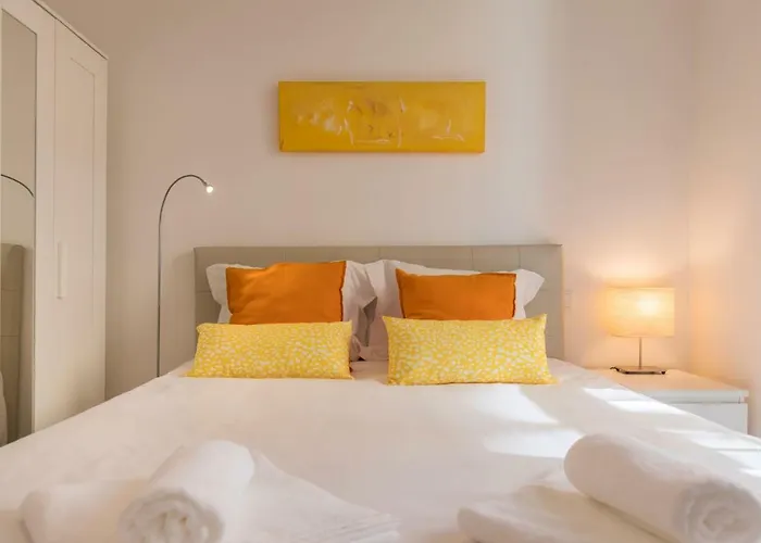 Appartamento Lovelystay - Peaceful Living - Heart Of The